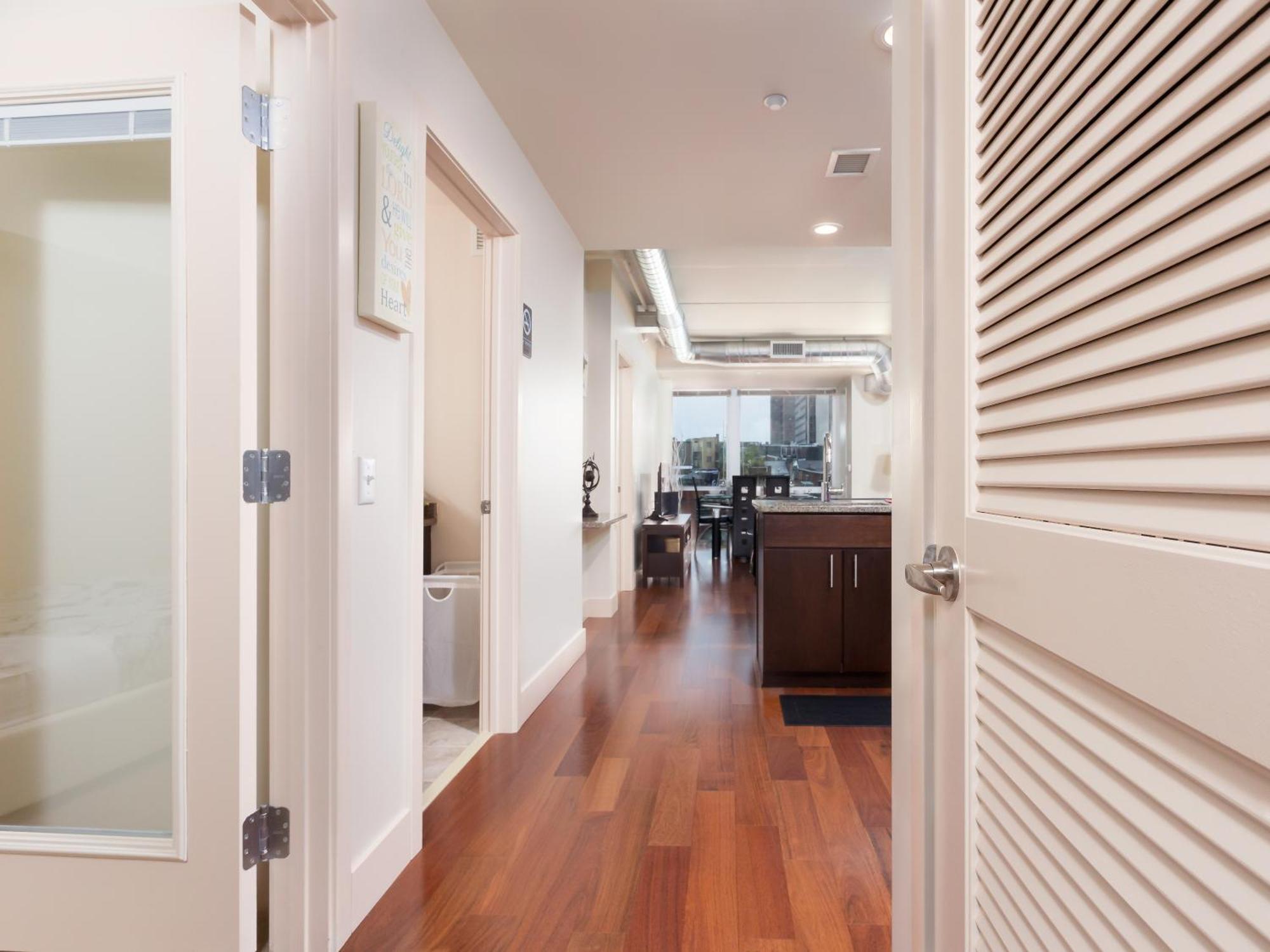 2br 1ba Near Rittenhouse Square Apts Philadelphia