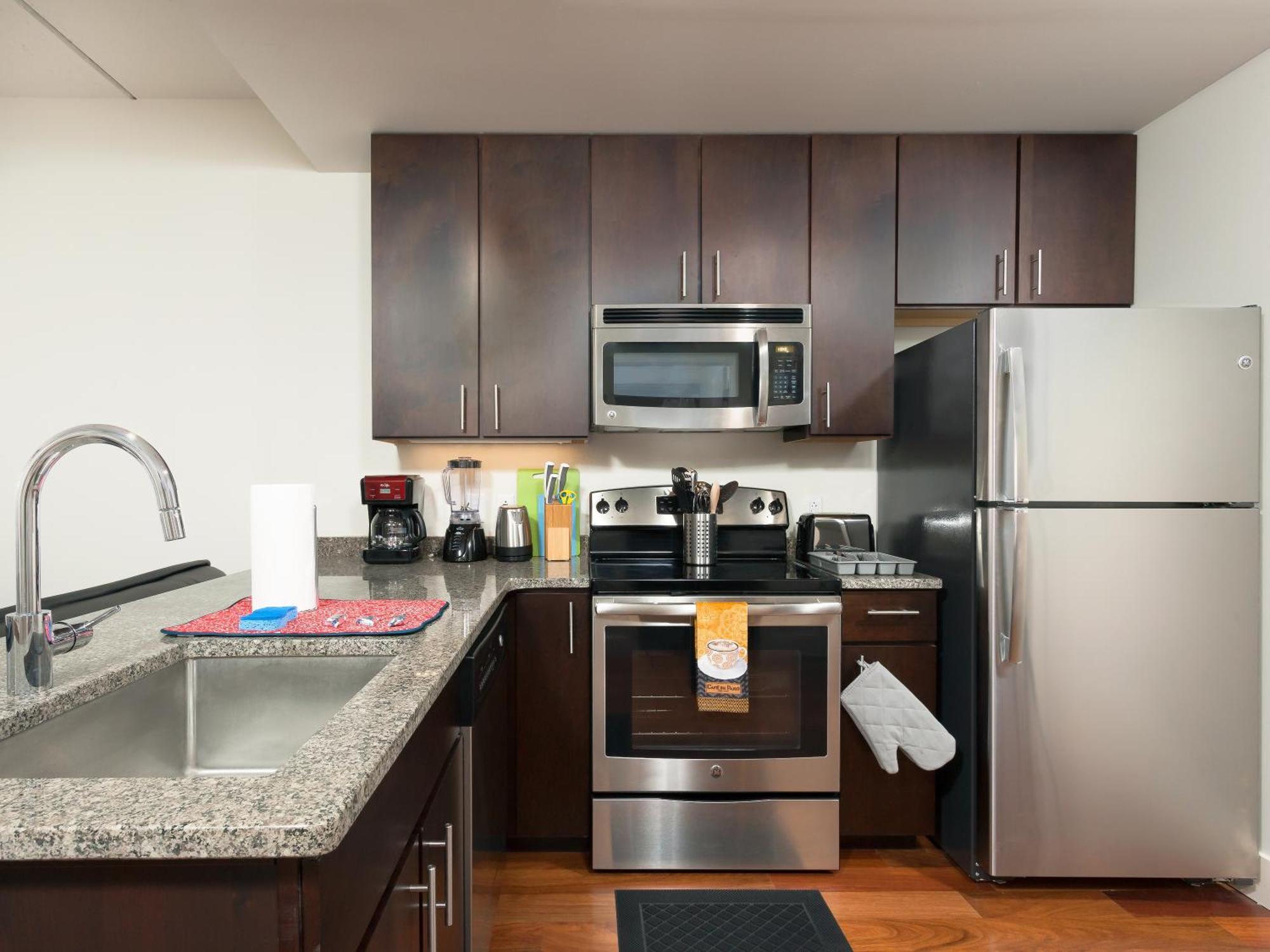 2br 1ba Near Rittenhouse Square Apts Apartment *