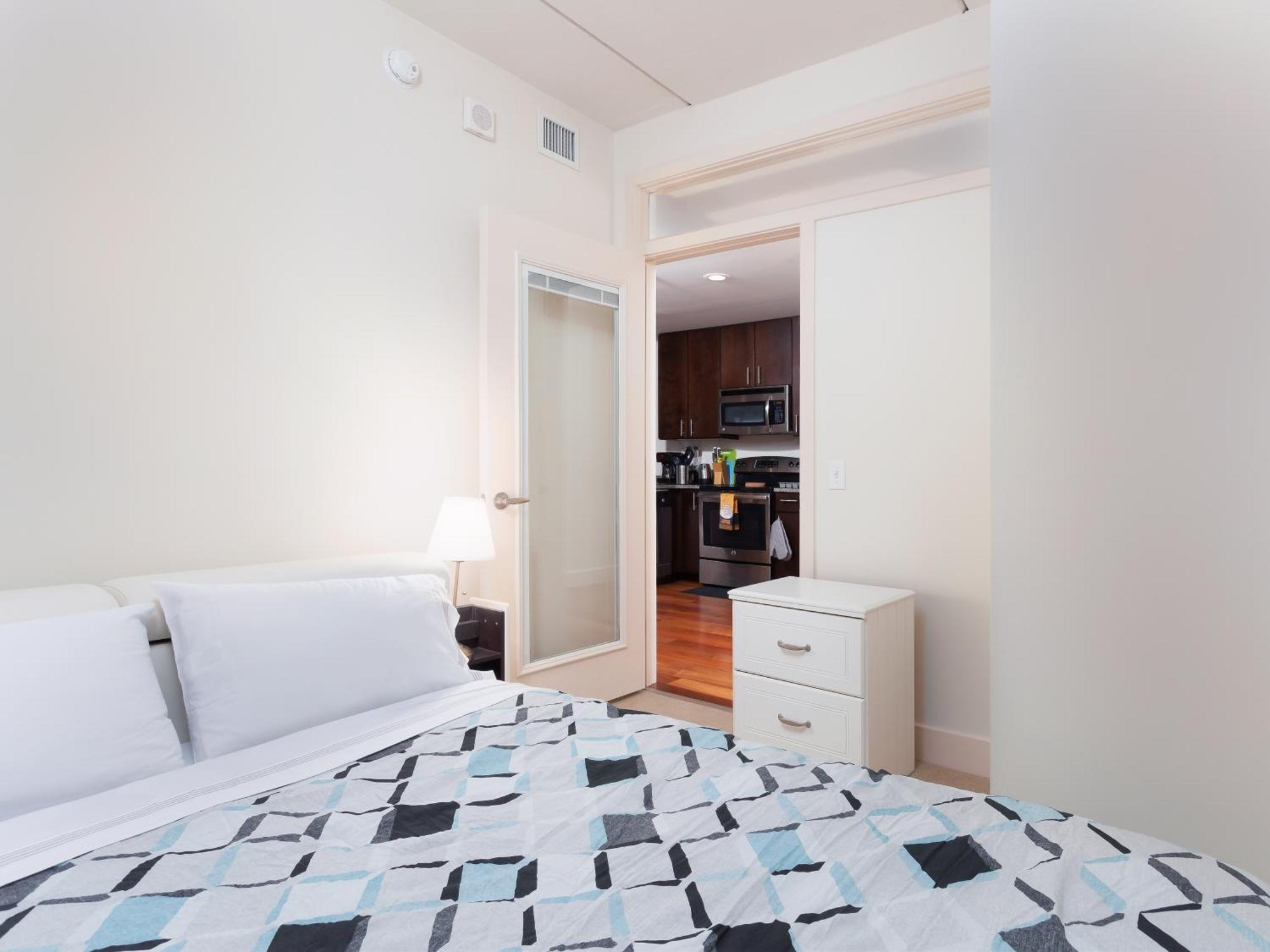 2br 1ba Near Rittenhouse Square Apts Philadelphia